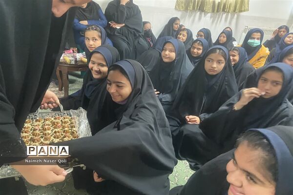 صبحگاه رضوی در آموزشگاه شاهد فردوس