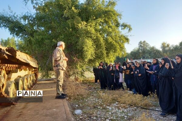 اعزام دانش‌آموزان دختر به اردوی راهیان نور