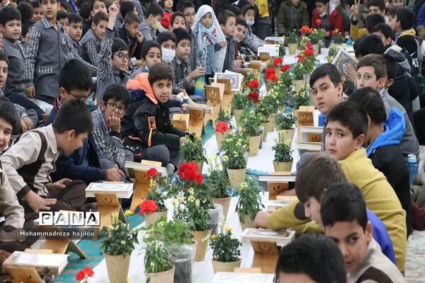 محفل انس با قرآن کریم در هفته قرآن عترت و نماز در ساوه