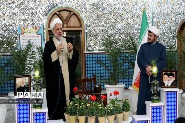 محفل انس با قرآن کریم در هفته قرآن عترت و نماز در ساوه