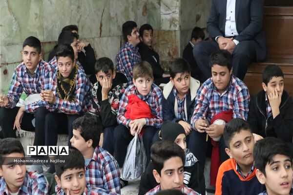 محفل انس با قرآن کریم در هفته قرآن عترت و نماز در ساوه