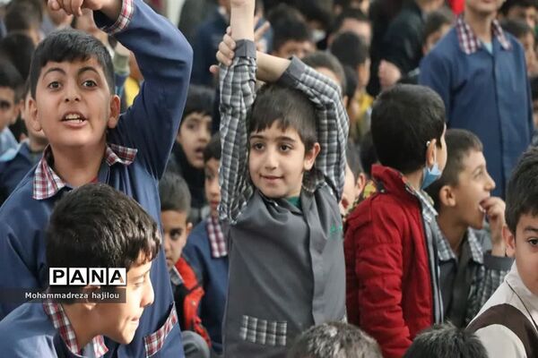 محفل انس با قرآن کریم در هفته قرآن عترت و نماز در ساوه