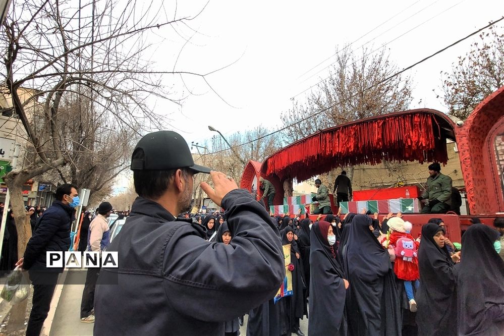 مراسم تشییع باشکوه پیکر شهدای گمنام  در گلپایگان