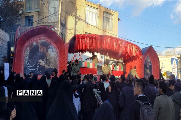 مراسم تشییع باشکوه پیکر شهدای گمنام  در گلپایگان