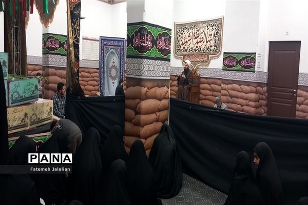 محفل دعا و نیایش در جوار پیکرهای مطهر 8 شهید گمنام دفاع مقدس