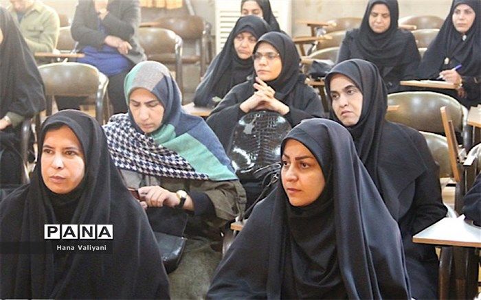 دبیران درس تفکر و سبک زندگی‌ نقش بسیار کلیدی در تربیت و پرورش دانش‌آموزان دارند/ فیلم