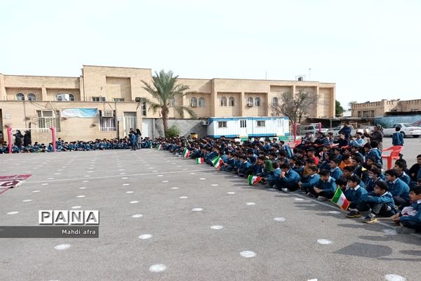 اجرای ورزش زورخانه ای(طرح شهید طوقانی) در دبستان شهید نهایی ۲ بهبهان