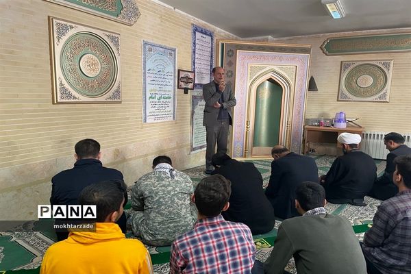 یادواره شهدا در دبیرستان متوسطه دوره ی دوم شاهد صارمیه 6