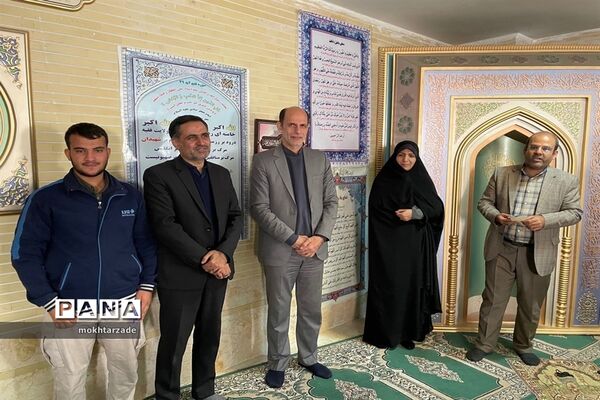یادواره شهدا در دبیرستان متوسطه دوره ی دوم شاهد صارمیه 6