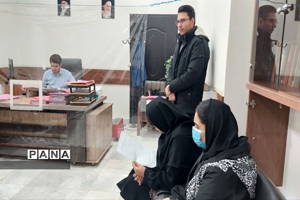 نشست صمیمی دانشجویان با دادستان عمومی و انقلاب  مرکز استان خراسان شمالی