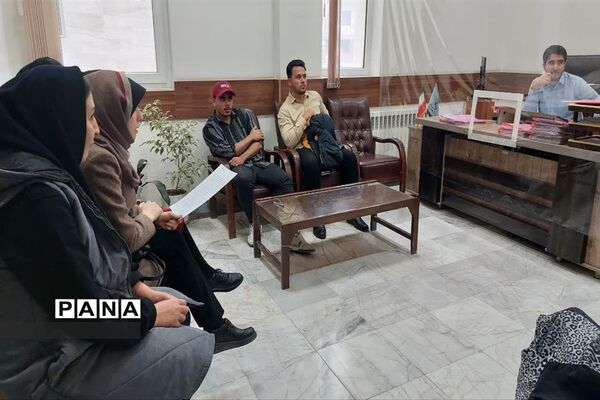 نشست صمیمی دانشجویان با دادستان عمومی و انقلاب  مرکز استان خراسان شمالی