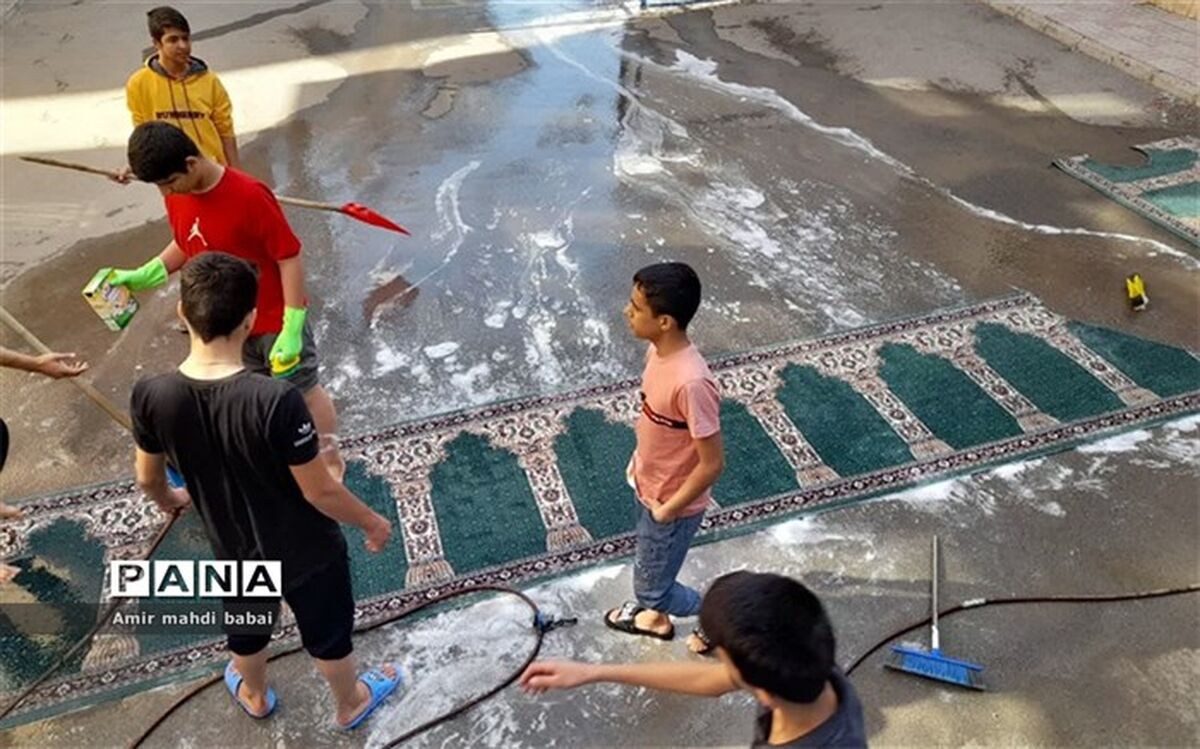 اقدامات متنوع تربیتی برای اشاعه نماز جماعت در مدارس ضروری است