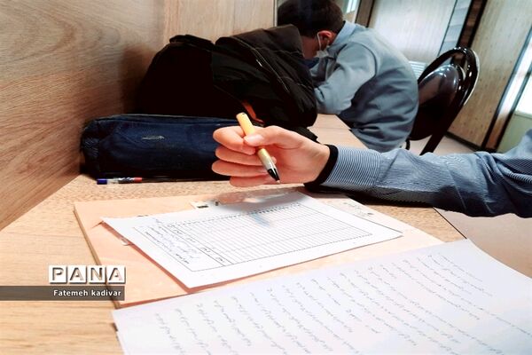برگزاری مسابقات قرآن و عترت  در مدارس متوسطه آباده