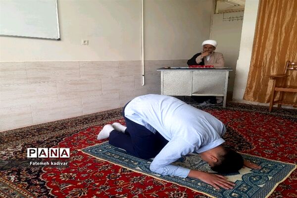 برگزاری مسابقات قرآن و عترت  در مدارس متوسطه آباده