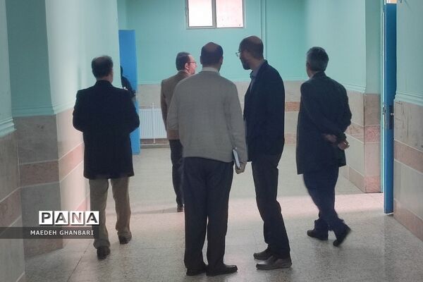 بازدید از هنرستان کار و دانش پروین اعتصامی شهرستان پردیس در جهت رفع مشکلات  بنای مدرسه