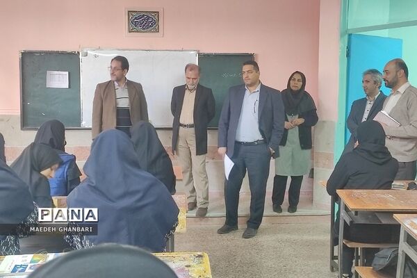 بازدید از هنرستان کار و دانش پروین اعتصامی شهرستان پردیس در جهت رفع مشکلات  بنای مدرسه