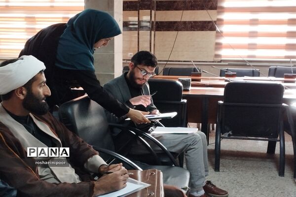 برگزاری  کارگاه توانمندسازی دبیران درس تفکر و سبک زندگی در شهرستان فیروزکوه