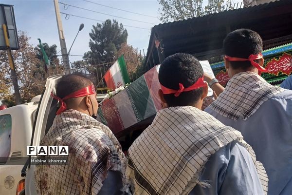 مراسم استقبال از پیکر شهید گمنام درمدرسه پسرانه خورسندیان(۲)