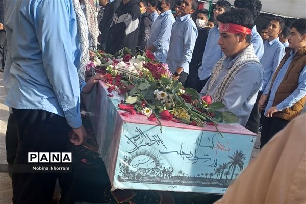 مراسم استقبال از پیکر شهید گمنام درمدرسه پسرانه خورسندیان(۲)