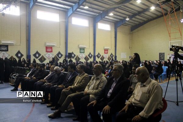 دانش‌آموزان بوشهری با شهید گمنام وداع کردند