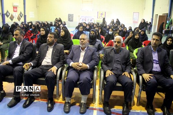 دانش‌آموزان بوشهری با شهید گمنام وداع کردند