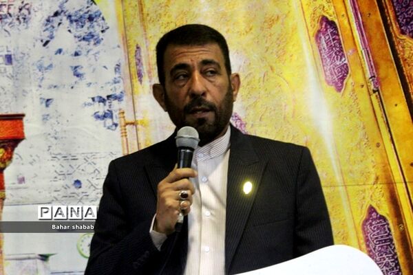 دانش‌آموزان بوشهری با شهید گمنام وداع کردند