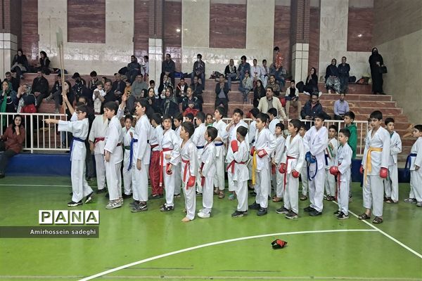 مسابقات کاراته در باشگاه ورزشی ایثار اندیشه