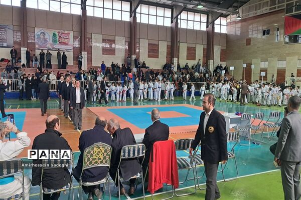 مسابقات کاراته در باشگاه ورزشی ایثار اندیشه
