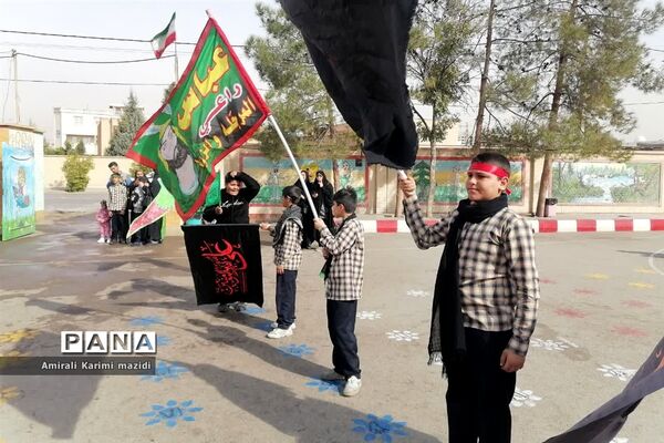 تشییع شهید گمنام در دبستان غنچه ها ولایت 2 ناحیه 3 شیراز