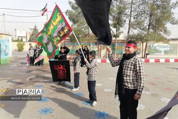 تشییع شهید گمنام در دبستان غنچه ها ولایت 2 ناحیه 3 شیراز