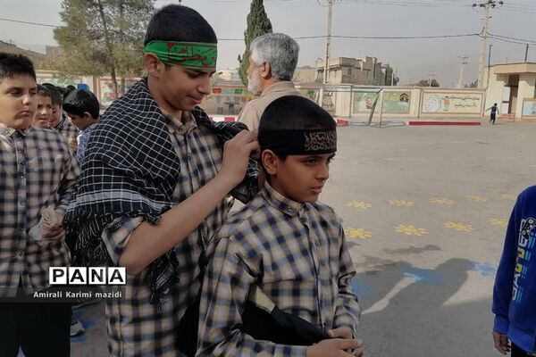 تشییع شهید گمنام در دبستان غنچه ها ولایت 2 ناحیه 3 شیراز