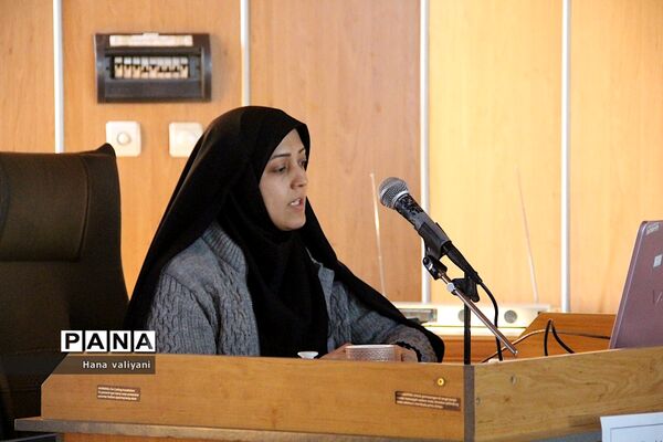 برگزاری جلسه توانمندسازی دبیران درس تفکر و سبک زندگی در اداره آموزش و پرورش ناحیه یک شهرری
