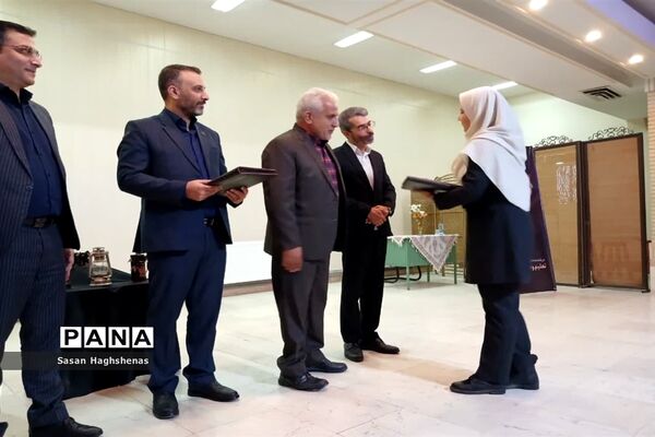 مراسم تقدیر ازدانشجویان دانشگاه فرهنگیان اسلامشهر