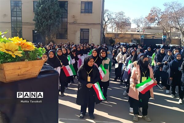برگزاری مراسم  دهه فاطمیه در هنرستان بدیع ناحیه یک