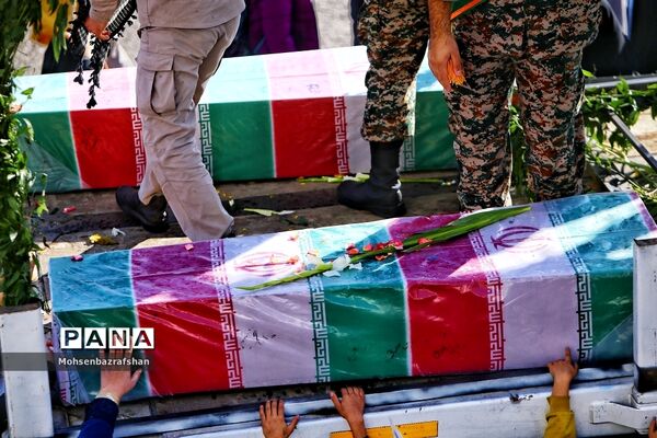 تشییع شهدای گمنام دفاع مقدس در دانسفهان