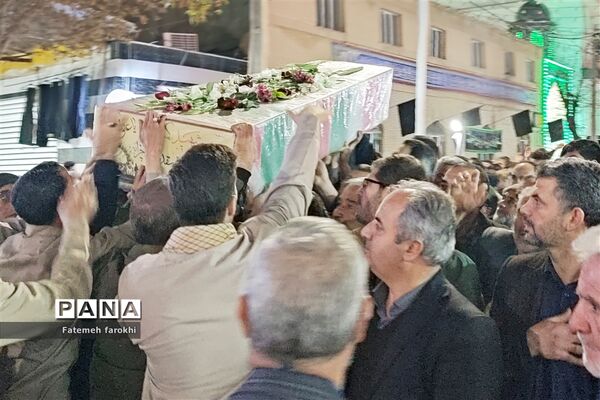 تشییع پیکر مطهر شهید گمنام بر دوش نماز گزاران شهرستان آباده