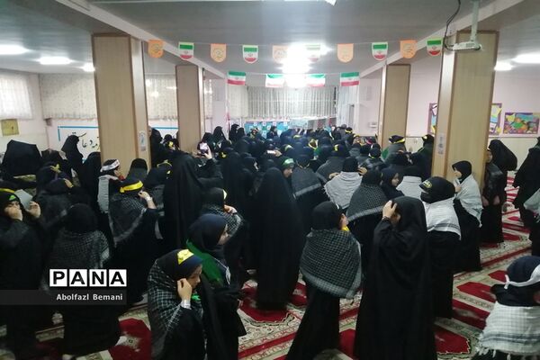 استقبال از پیکر مطهر شهید گمنام در مدرسه شاهد مریم قم