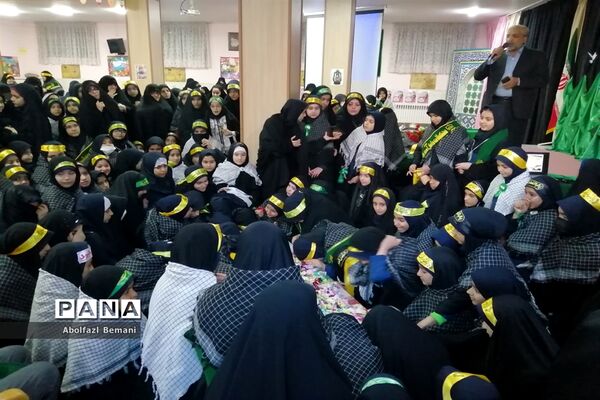 استقبال از پیکر مطهر شهید گمنام در مدرسه شاهد مریم قم