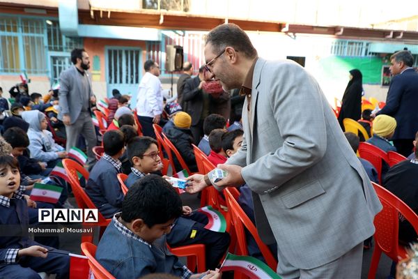 آغاز توزیع شیر در مدارس شهر تهران