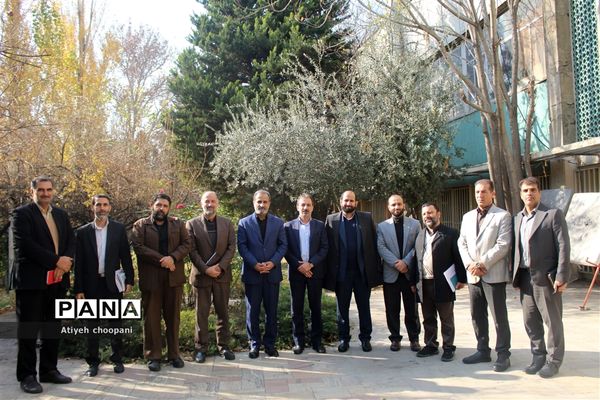 نشست تخصصی معاونان پرورشی و تربیت‌بدنی مناطق ۱۹ گانه شهر تهران