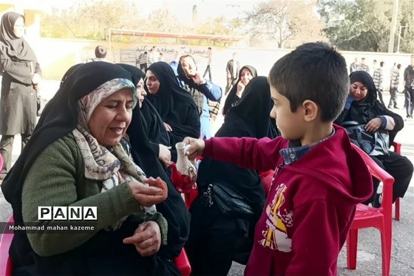 مراسم تشییع شهدای گمنام در دبیرستان امیرکبیر ناحیه یک شیراز