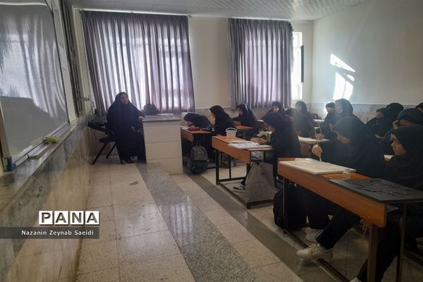 طرح مدام در دبیرستان دخترانه امام حسین شهرستان کاشمر