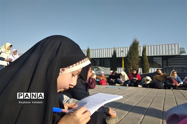 بازدید دانش‌آموزان دبستان شهید خلیل طهماسبی از مجموعه انگاریوم و افلاک نمای دانشگاه فردوسی مشهد