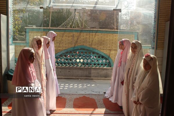 محفل انس با قرآن در اداره کل آموزش و پرورش شهر تهران