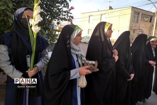 وداع با شهید گمنام در دبیرستان امام حسن عسکری2 ناحیه 3 شیراز