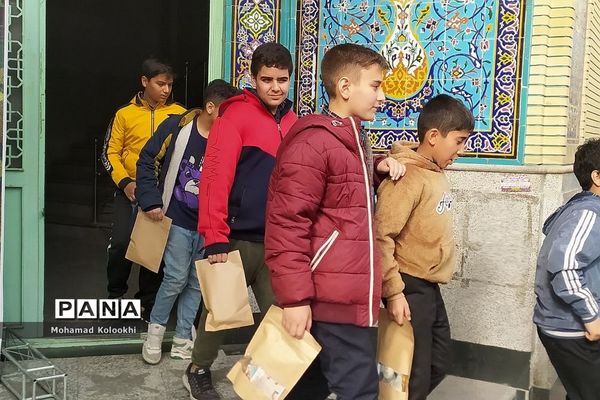 اجتماع بزرگ نوجوانان مقاومت در مسجد امام صادق (ع) اندیشه