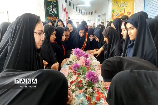مراسم استقبال از شهید گمنام در شهرستان مروست