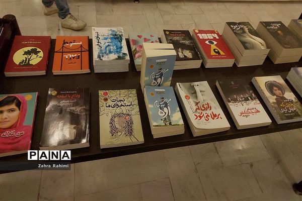 نمایشگاه کتاب و بازی‌های فکری در شهرستان محلات