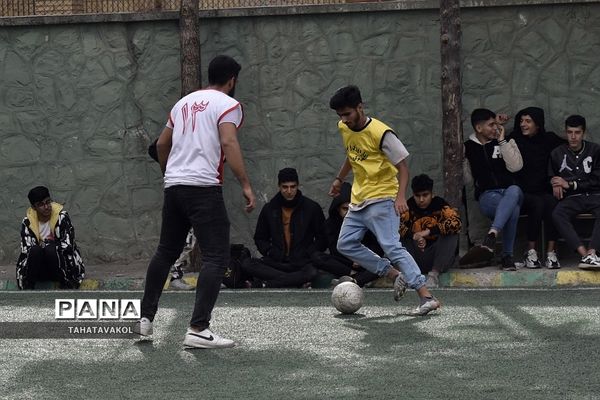 مسابقه فوتبال مدرسه ای به‌مناسبت هفته تربیت بدنی در شهرستان پردیس