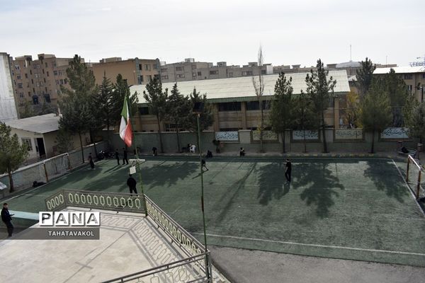 مسابقه فوتبال مدرسه ای به‌مناسبت هفته تربیت بدنی در شهرستان پردیس